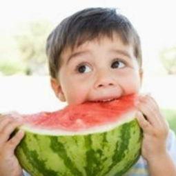 小胖男孩吃瓜头像