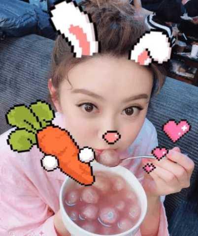 吃瓜少女景甜,吃瓜少女的甜蜜蜕变