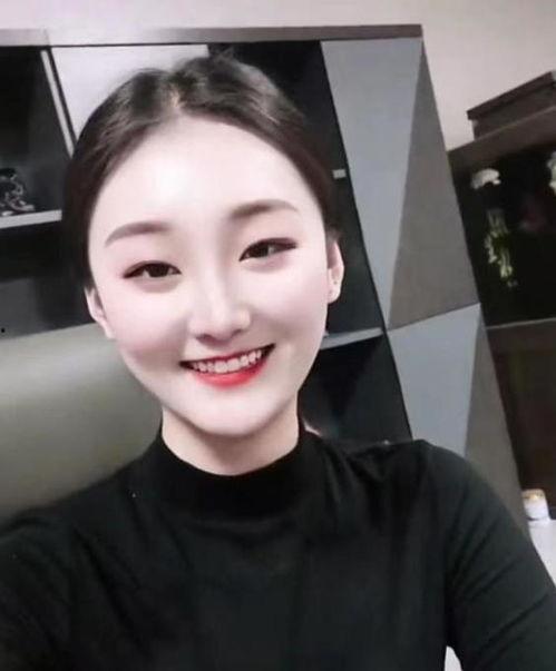 王佳怡吃瓜事件视频完整版,揭秘视频完整版背后的真相与争议